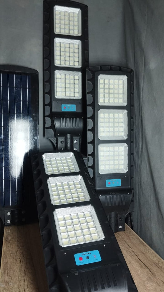 300W Solar LED Street Light 12 hours battery Backup 1 Year Warranty